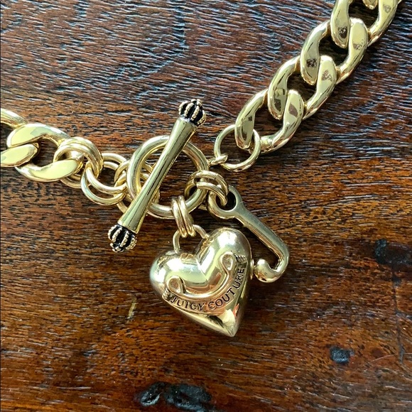 JUICY COUTURE BANNER HEART STARTER NECKLACE - Picture 4 of 4